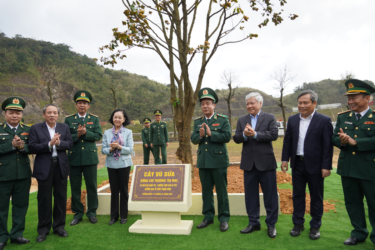 https://quangbinh.gov.vn/documents/35002/5669706/ct+14.jpg/1dff4d9a-bea6-2bc3-2739-5281238de7e0?t=1705087377415